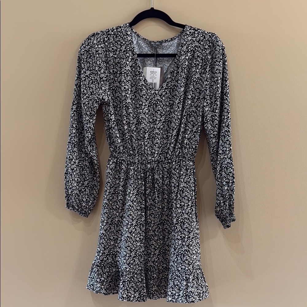 Lily Rose Black and White V-Neck Fit and Flare Dress